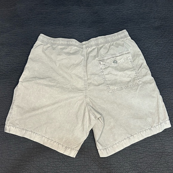 American Eagle Short - Picture 2 of 4